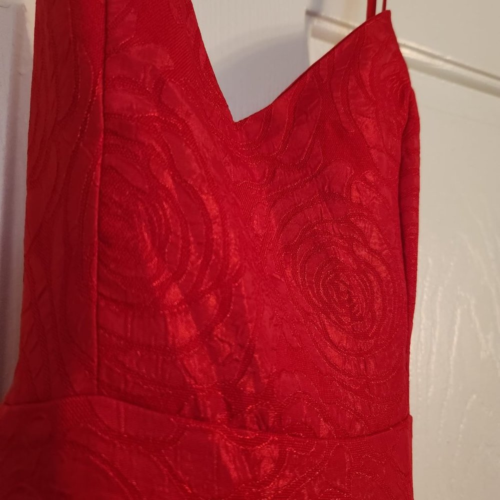 Red mini strapless dress